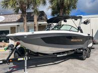 2023 MasterCraft XT24