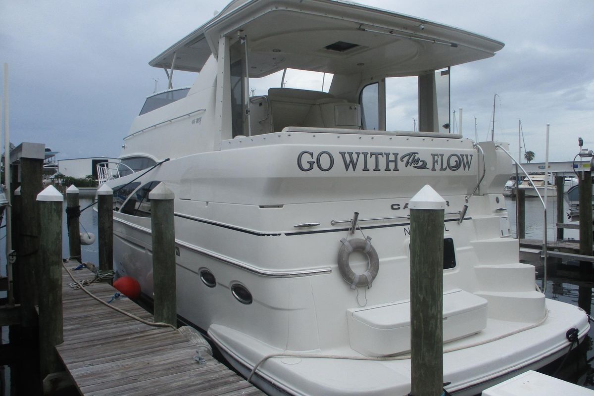 2006 Carver 46 