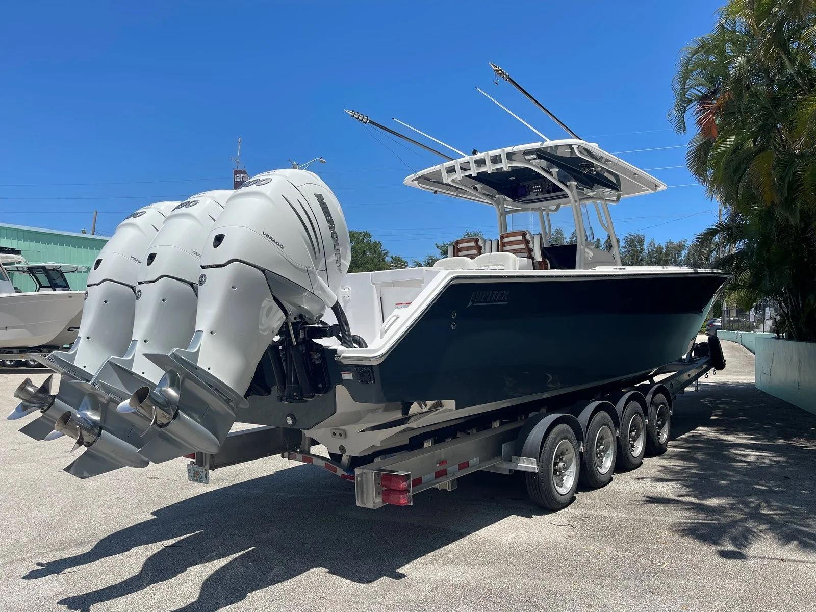 2022 Jupiter 38 HFS Center Console for sale - YachtWorld