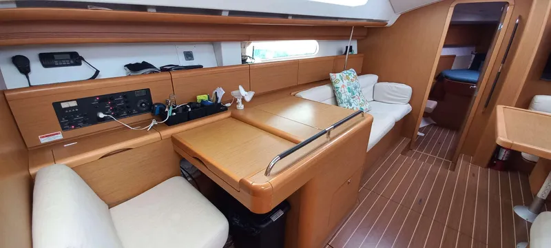 Point Final Yacht Photos Pics 