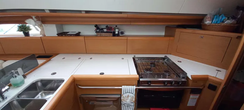 Point Final Yacht Photos Pics 