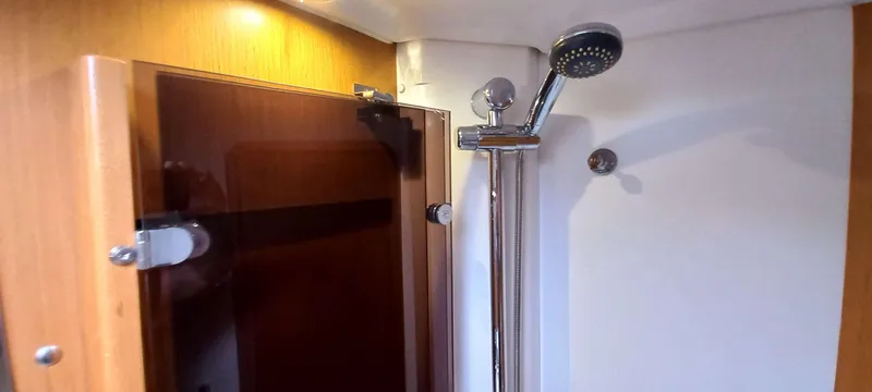 Point Final Yacht Photos Pics 