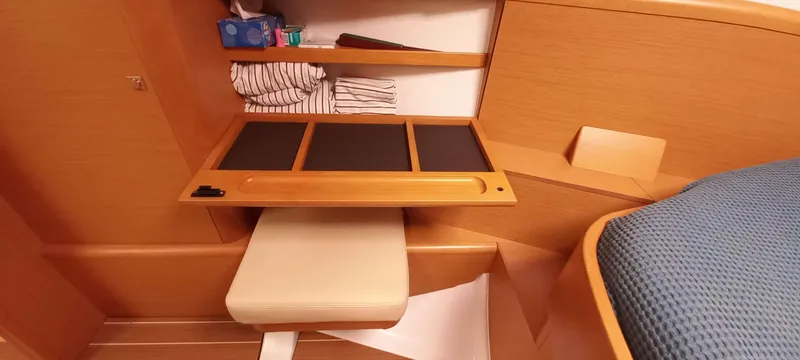 Point Final Yacht Photos Pics 