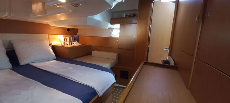 Point Final Yacht Photos Pics 