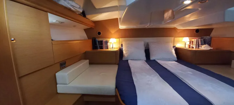 Point Final Yacht Photos Pics 