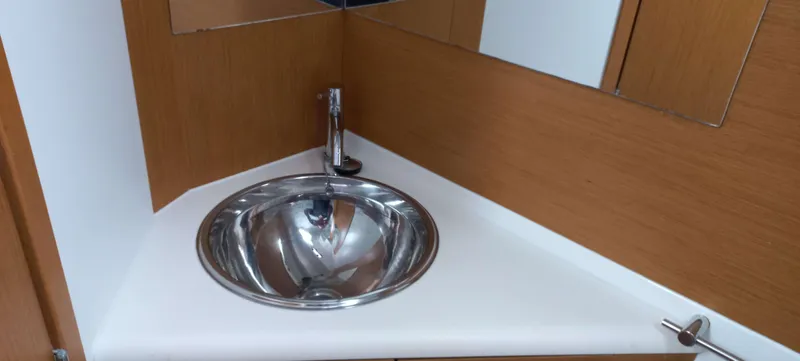 Point Final Yacht Photos Pics 