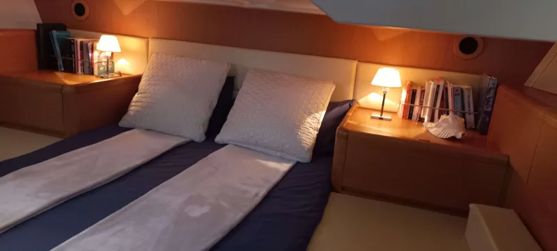 Point Final Yacht Photos Pics 