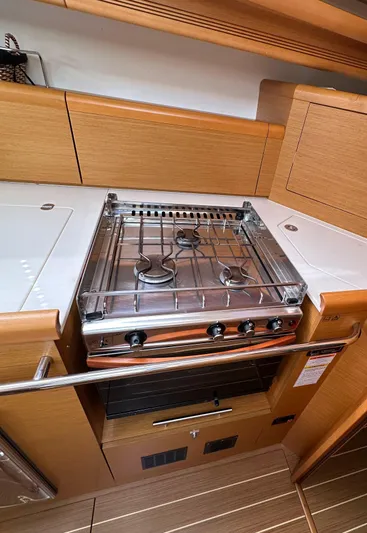 Point Final Yacht Photos Pics 