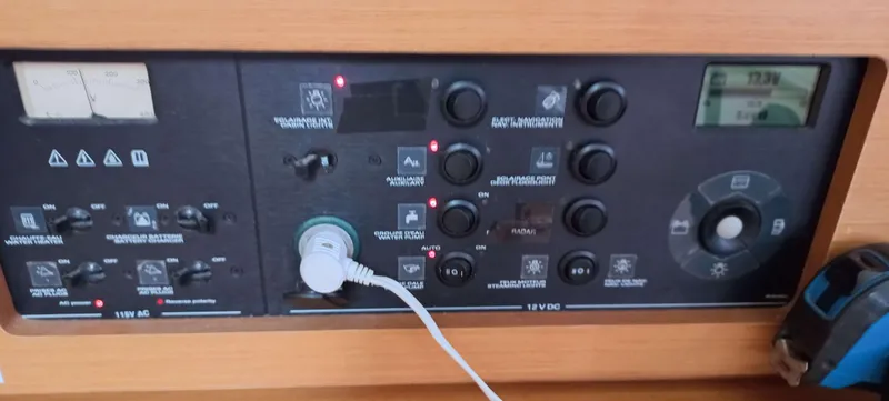 Point Final Yacht Photos Pics 