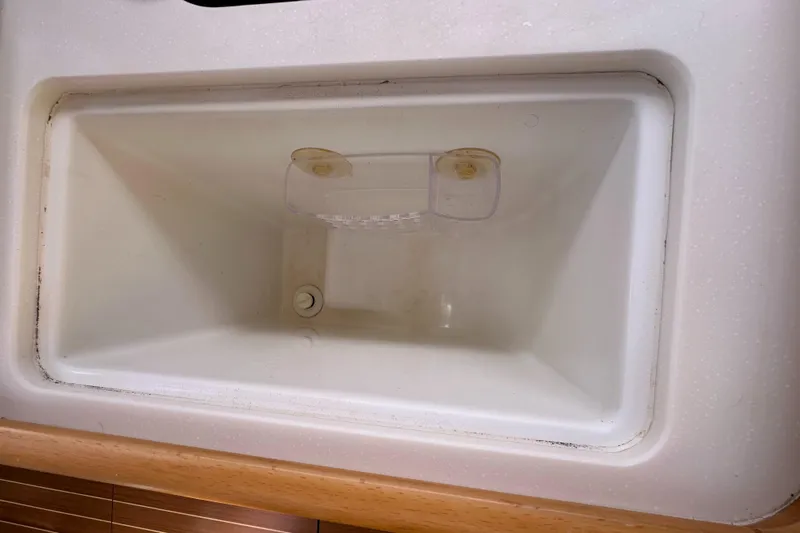 Point Final Yacht Photos Pics 