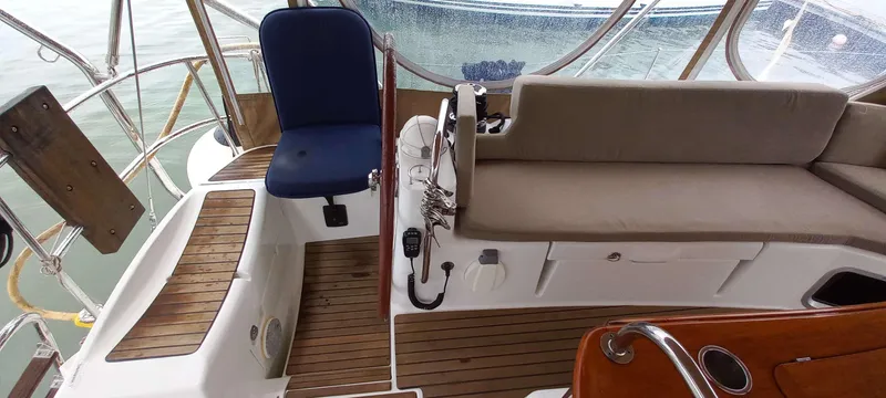 Point Final Yacht Photos Pics 