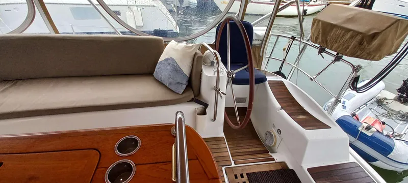 Point Final Yacht Photos Pics 