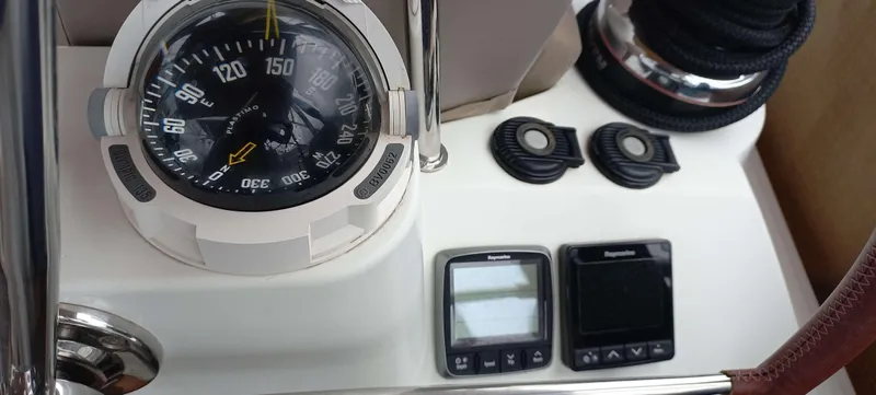 Point Final Yacht Photos Pics 