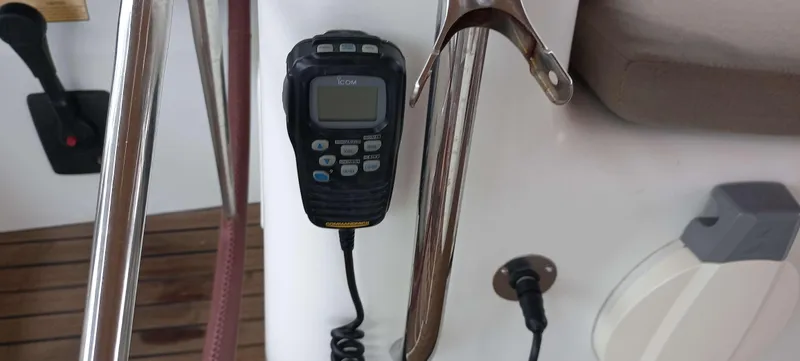 Point Final Yacht Photos Pics 