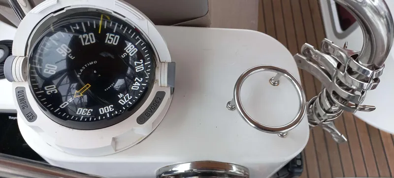 Point Final Yacht Photos Pics 