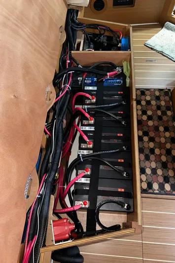 Point Final Yacht Photos Pics 