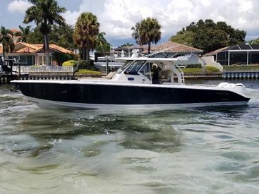 2017 40' Pursuit-S 408 Sport Clearwater, FL, US
