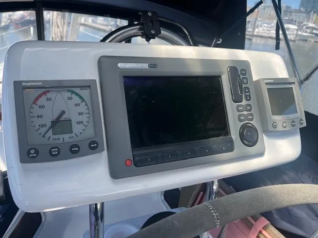Cockpit navigation instruments on a 1999 Hunter Passage 450 sailboat.