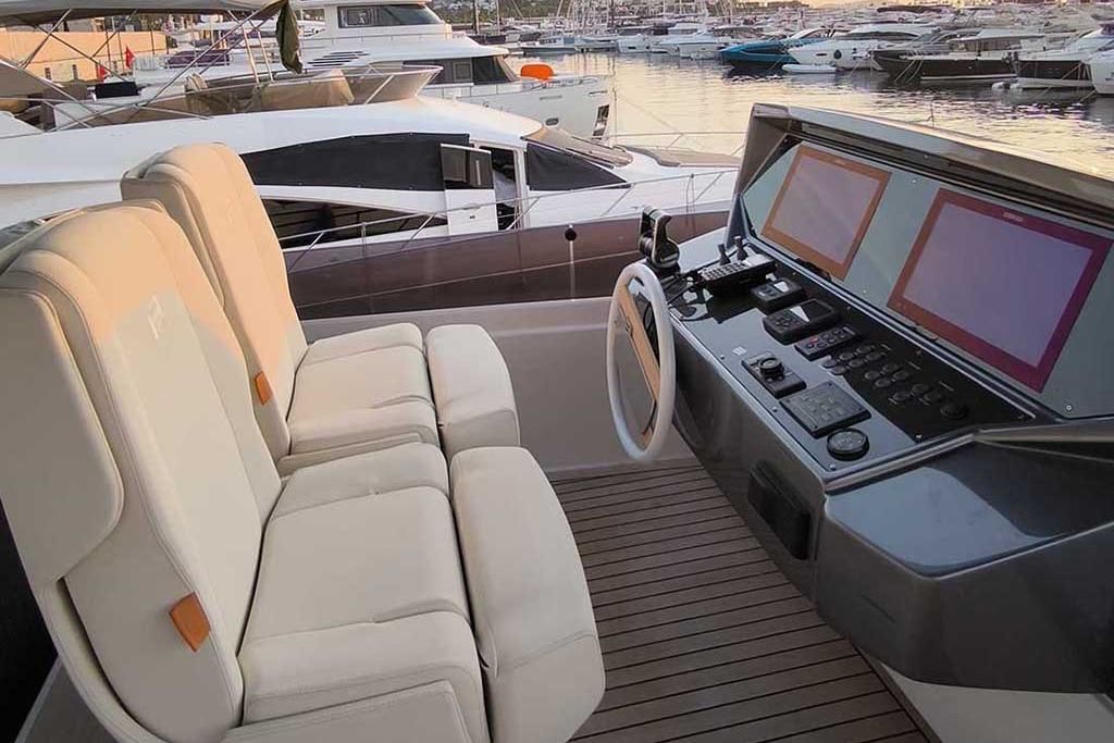 2023 Ferretti Yachts 78 