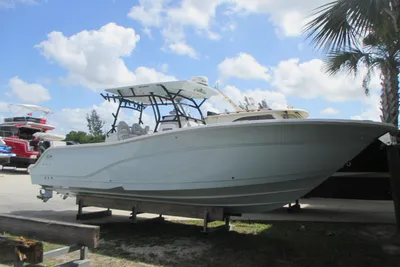 Sea Fox 328 Commander