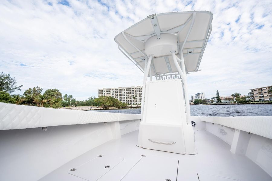 1969 Bertram 25 Center Console