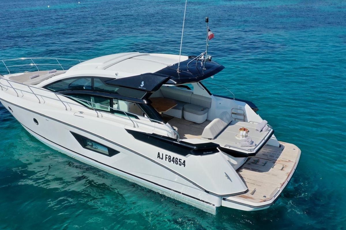 2019 Beneteau 48 