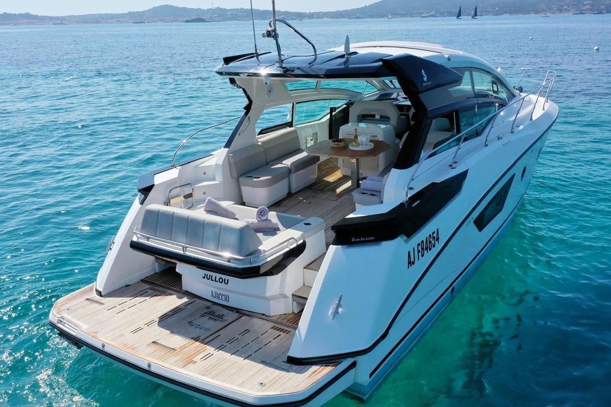 2019 Beneteau 48 