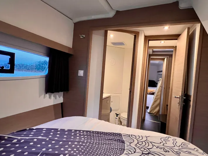 Amihan Yacht Photos Pics 