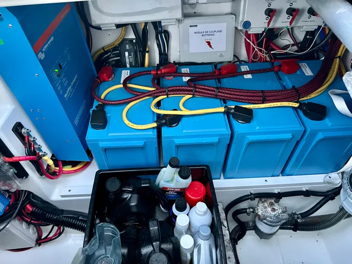 Amihan Yacht Photos Pics 