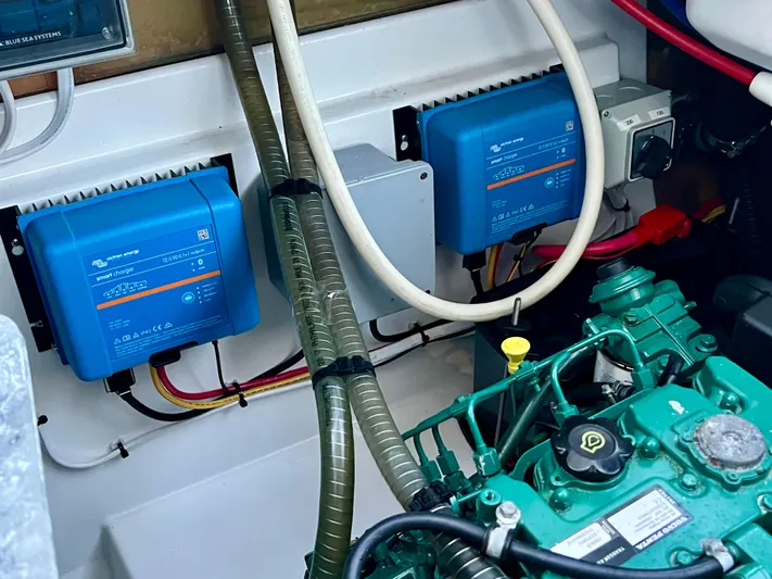 Amihan Yacht Photos Pics 