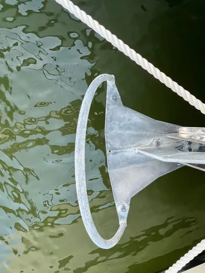 Amihan Yacht Photos Pics 