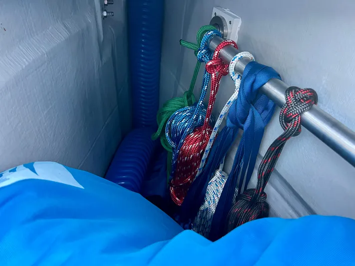 Amihan Yacht Photos Pics 