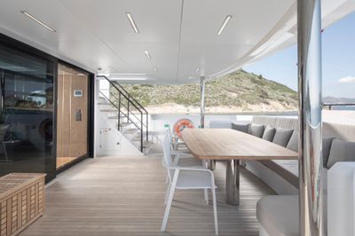 Yacht