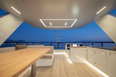 Yacht