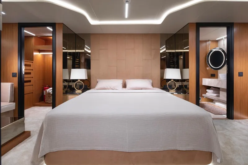 Ezgy Yacht Photos Pics EZGY - 50