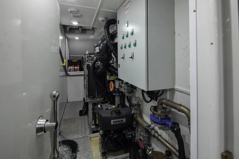 Ezgy Yacht Photos Pics EZGY - 75