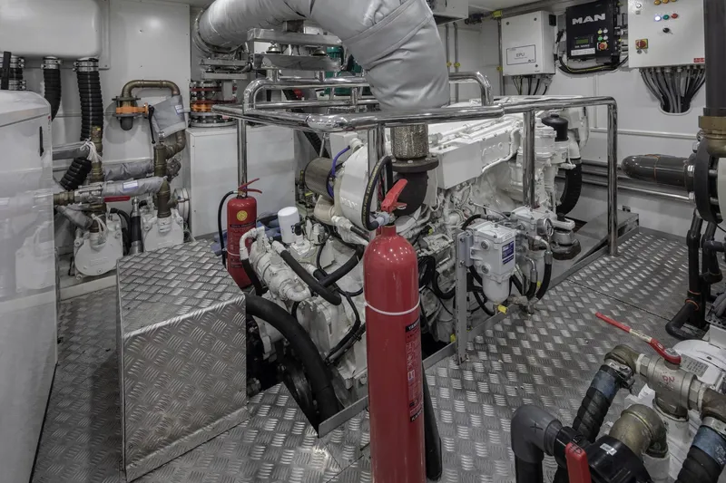 Ezgy Yacht Photos Pics EZGY - 79