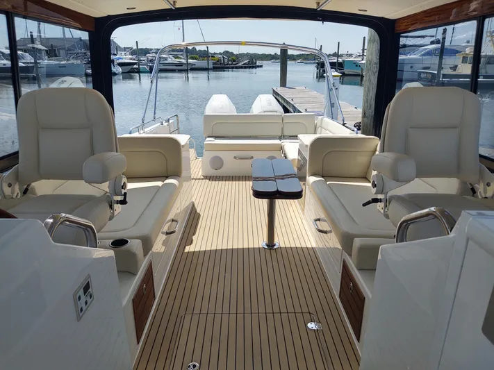 Coco Yacht Photos Pics MJM 3 Coco view aft from bow