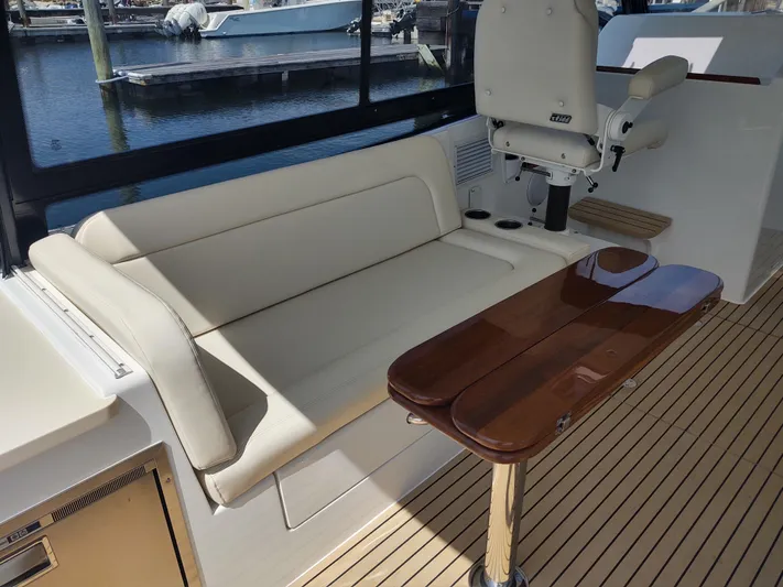 Coco Yacht Photos Pics MJM 3 Coco Port settee