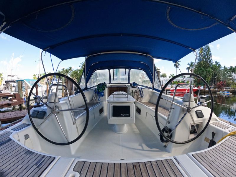 2011 Beneteau Oceanis 43