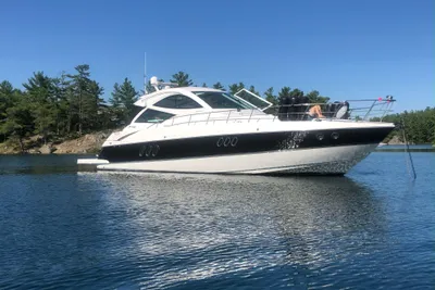 Cruisers Yachts 540 Sport Coupe