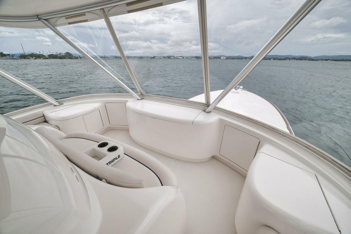 2014 Viking 62 