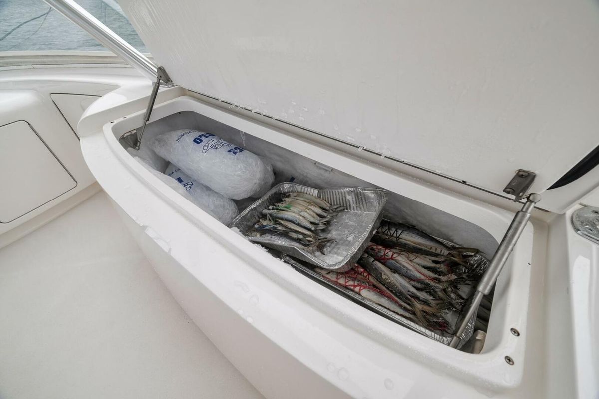 2014 Viking 62 