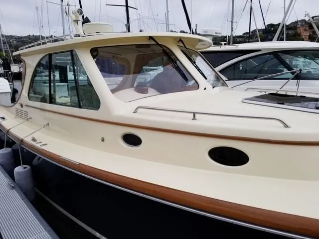 Peregrine Yacht Photos Pics 