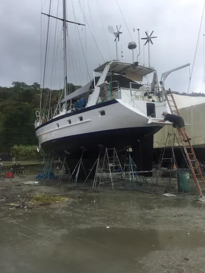 Hanalei Bay Yacht Photos Pics 