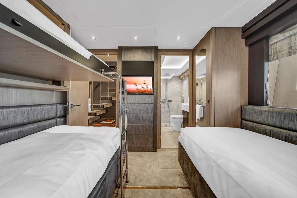 2021 Sunseeker 86 