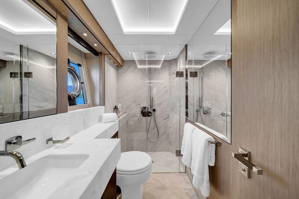 2021 Sunseeker 86 