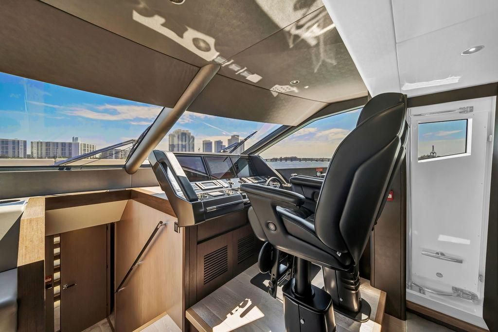 2021 Sunseeker 86 