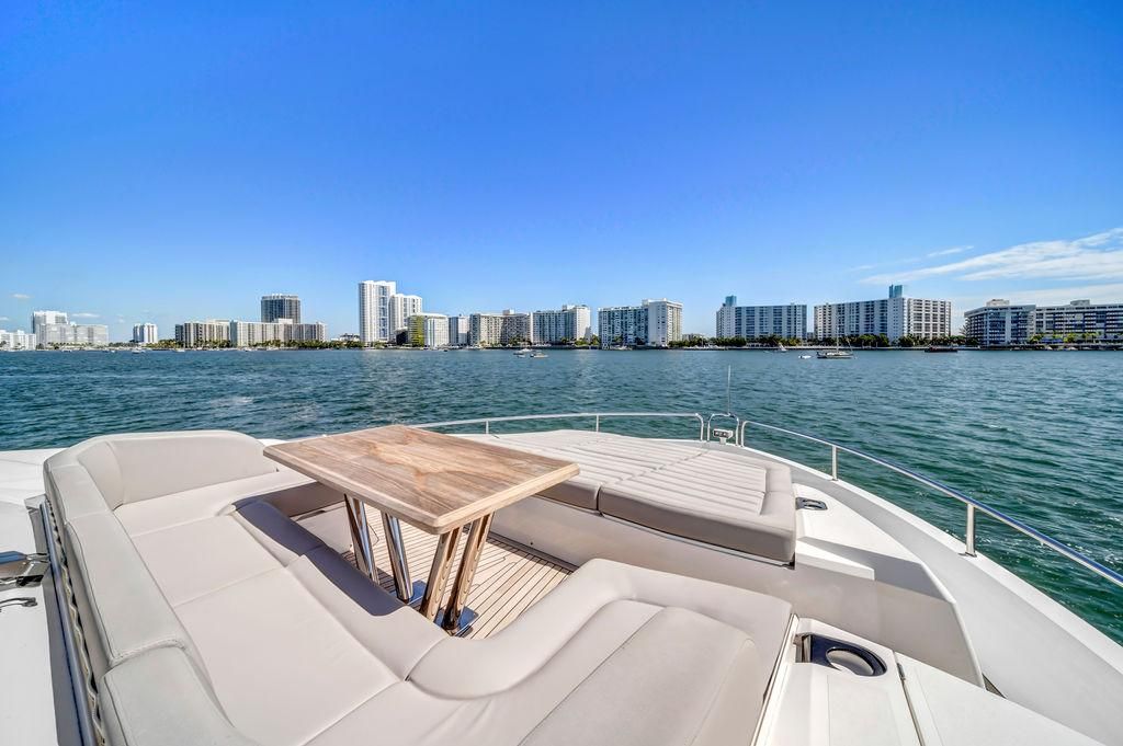 2021 Sunseeker 86 