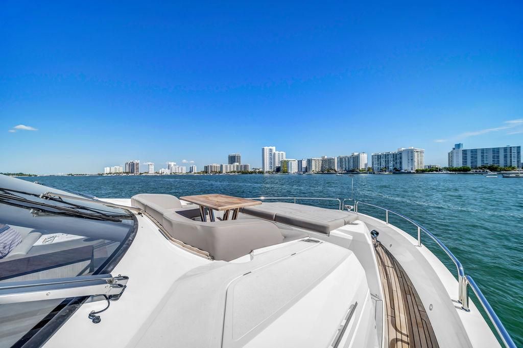 2021 Sunseeker 86 
